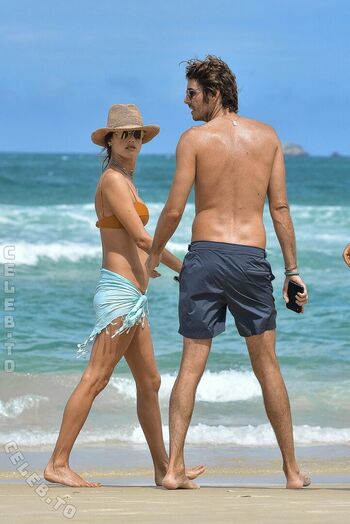 🔥 Alessandra ambrosio  page leaked private photo uncensored full