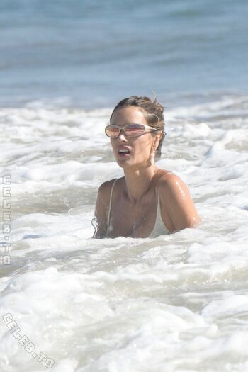 🔥 Alessandra ambrosio  page leaked private photo uncensored full