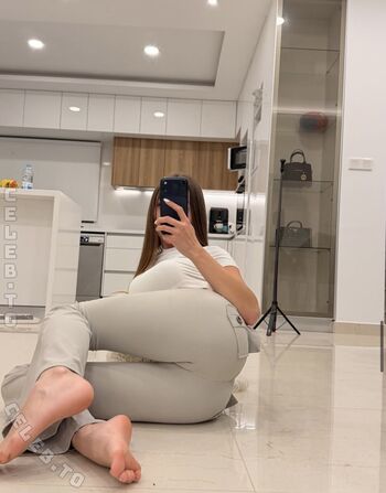 🔥 Aleynabaddie  page leaked private photo uncensored full