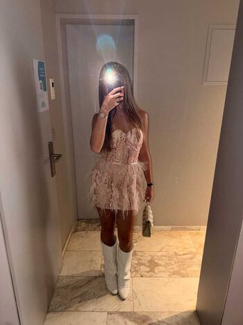 🔥 Aleynabaddie  page leaked private photo uncensored full