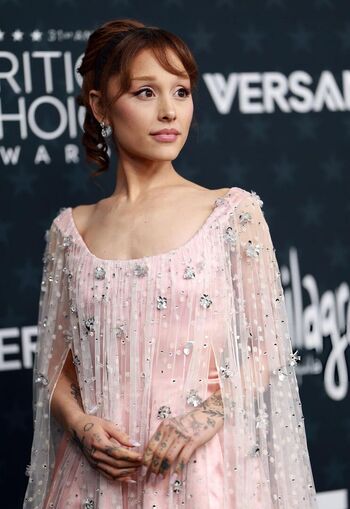 🔥 Ariana grande page leaked private photo uncensored full