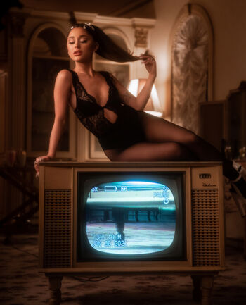 🔥 Ariana grande page leaked private photo uncensored full