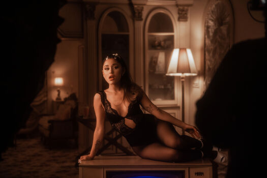 🔥 Ariana grande page leaked private photo uncensored full