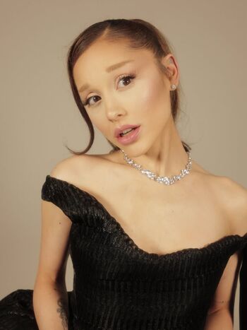 🔥 Ariana grande page leaked private photo uncensored full