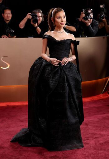 🔥 Ariana grande page leaked private photo uncensored full