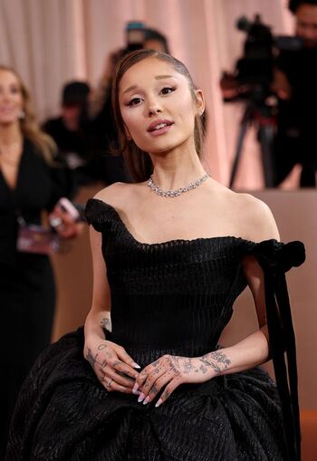 🔥 Ariana grande page leaked private photo uncensored full