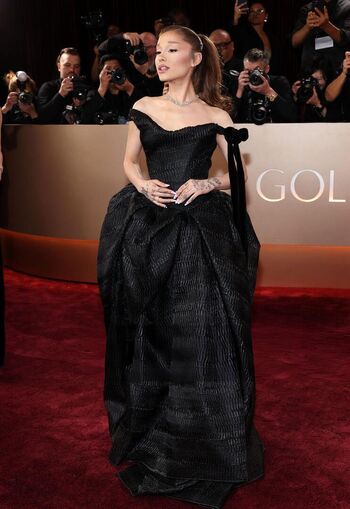 🔥 Ariana grande page leaked private photo uncensored full