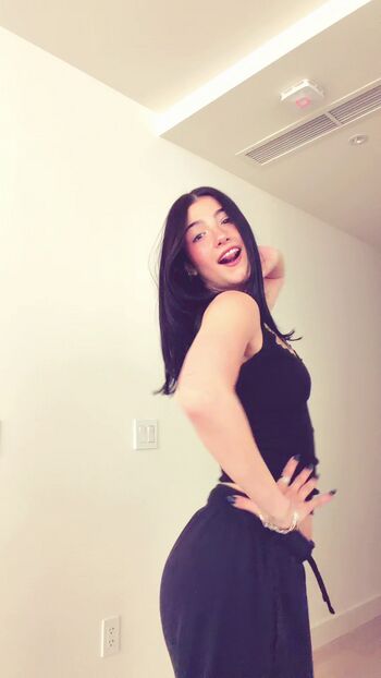 🔥 Charli d amelio page leaked private photo uncensored full