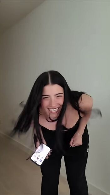 🔥 Charli d amelio page leaked private photo uncensored full