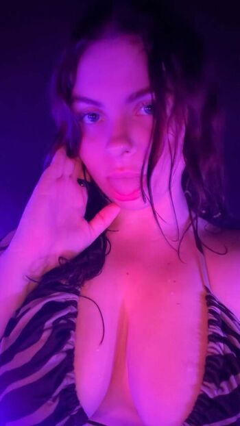 🔥 Cinnamonthighs leaked private photo uncensored full