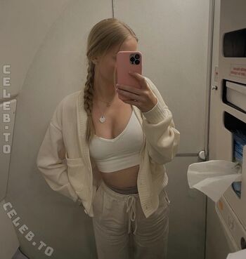 🔥 Coliendk page leaked private photo uncensored full