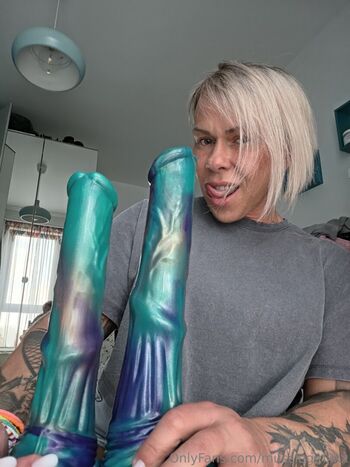 🔥 Crazyxbody  page leaked private photo uncensored full