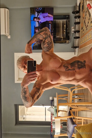 🔥 Crazyxbody  page leaked private photo uncensored full