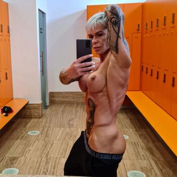 🔥 Crazyxbody  page leaked private photo uncensored full