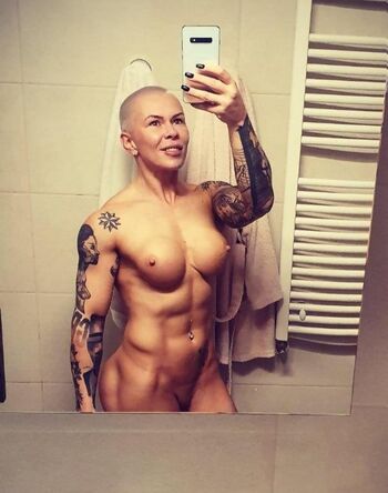 🔥 Crazyxbody leaked private photo uncensored full