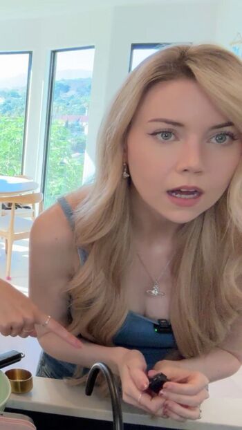 🔥 Dizzykitten leaked private photo uncensored full