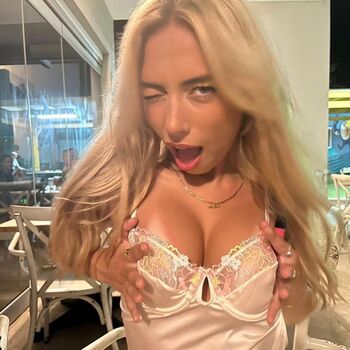 🔥 Elena kamperi  page leaked private photo uncensored full