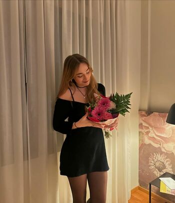 🔥 Eleonora caressa page leaked private photo uncensored full