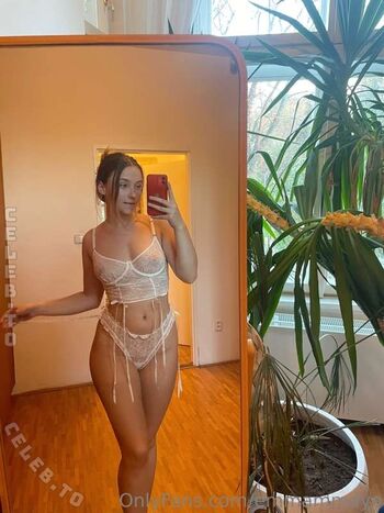 🔥 Emma may  page leaked private photo uncensored full