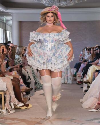 🔥 Erinmhk page leaked private photo uncensored full