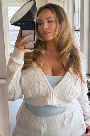 🔥 Erinmhk page leaked private photo uncensored full