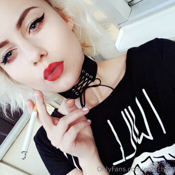 🔥 Erynchan leaked private photo uncensored full