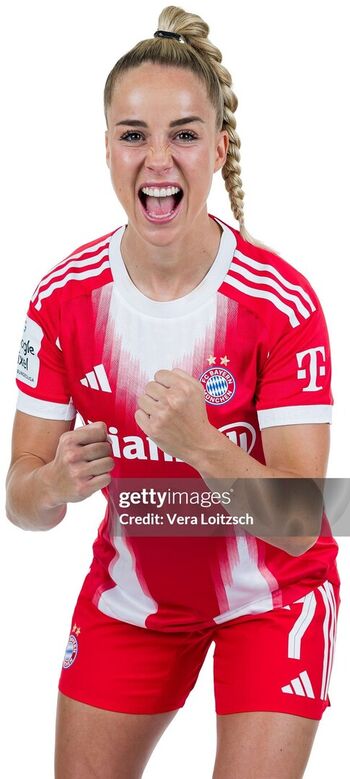 🔥 Female football page leaked private photo uncensored full