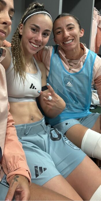 🔥 Female football page leaked private photo uncensored full