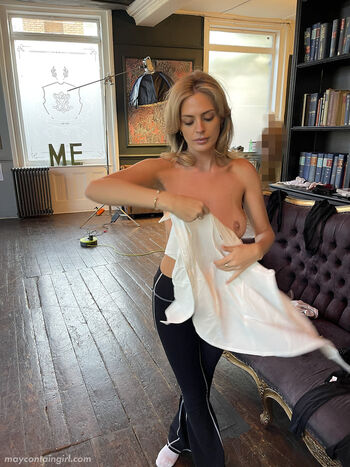🔥 Maycontaingirl leaked private photo uncensored full