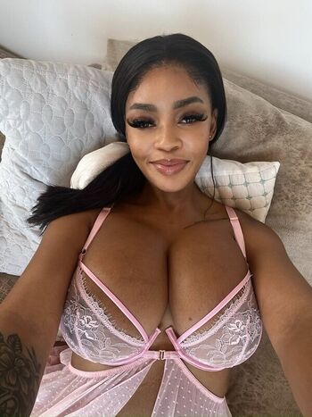 🔥 Natural boob jobs page leaked private photo uncensored full
