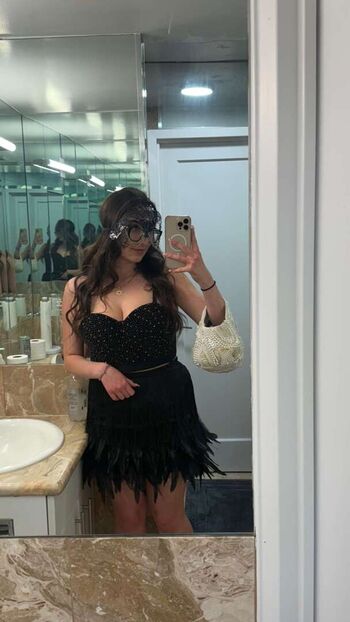 🔥 Qveenjulia leaked private photo uncensored full