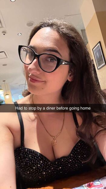 🔥 Qveenjulia leaked private photo uncensored full