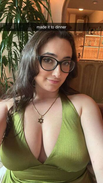 🔥 Qveenjulia leaked private photo uncensored full