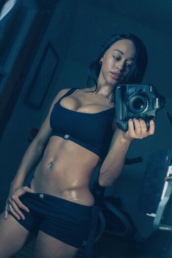 🔥 Stormi maya  page leaked private photo uncensored full