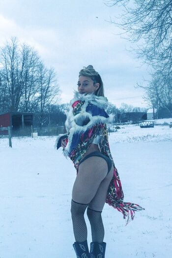 🔥 Stormi maya  page leaked private photo uncensored full