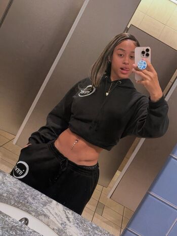 🔥 Stormi maya  page leaked private photo uncensored full