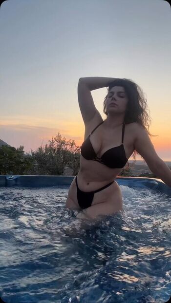 🔥 Valentina nappi  page leaked private photo uncensored full