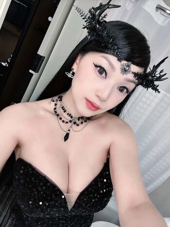 🔥 Vampybitme page leaked private photo uncensored full