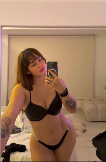 🔥 Vitacelestine leaked private photo uncensored full