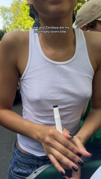🔥 Zendaya page leaked private photo uncensored full
