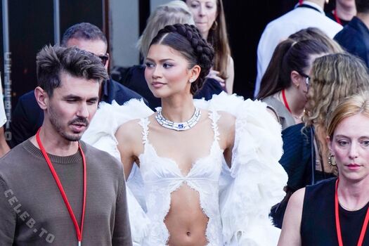 🔥 Zendaya page leaked private photo uncensored full